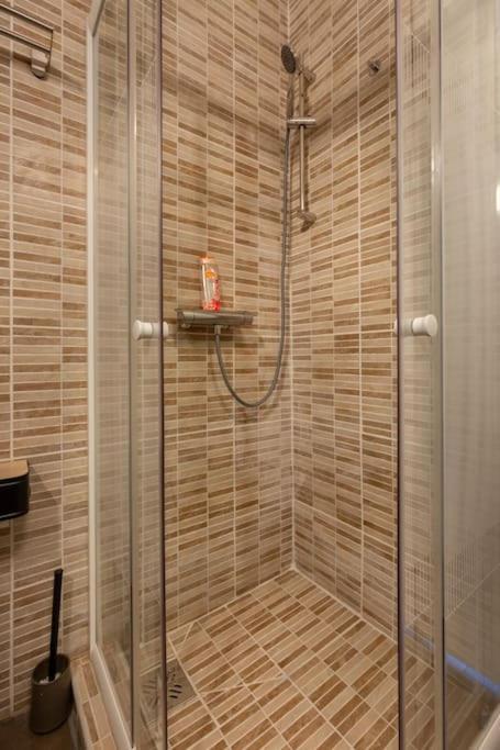 Kz10e Paola On Kazinczy Utca Apartman